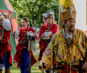 Janičiarsky zbor s veliteľom Janičiari - šermiari Sarus Prešov